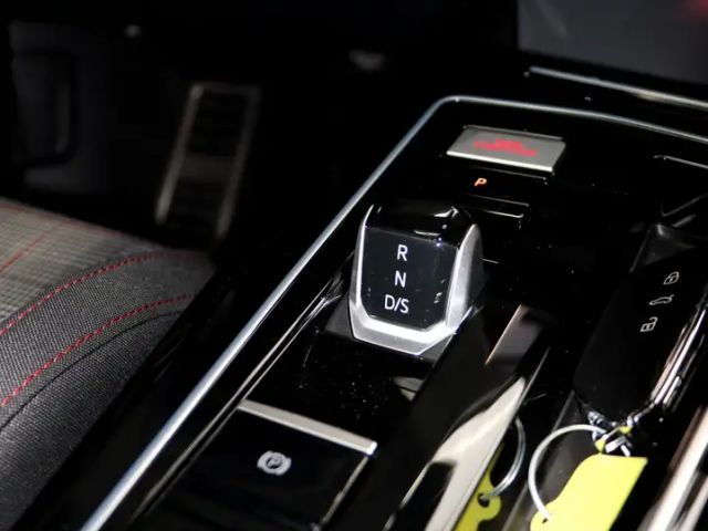 Volkswagen Golf 2.0 TSI DSG GTI