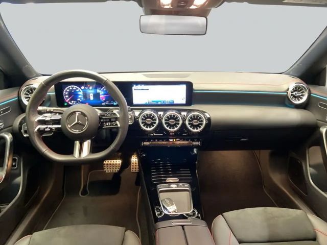 Mercedes-Benz CLA 180 CLA