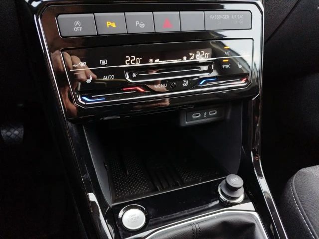 Volkswagen T-Cross Friends TSI