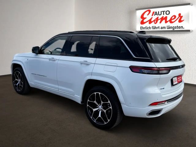 Jeep Grand Cherokee Summit