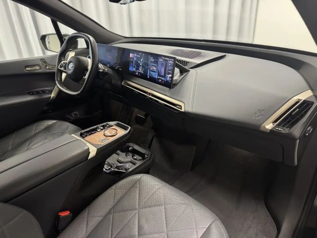 BMW iX xDrive40