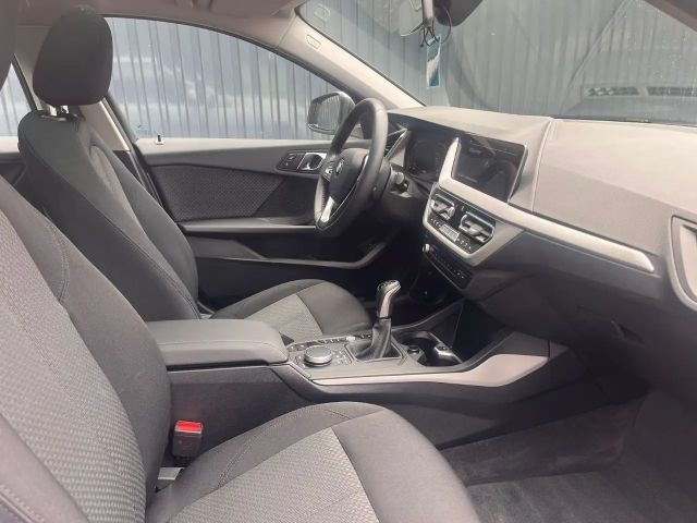 BMW 116 116i 5-deurs Sedan