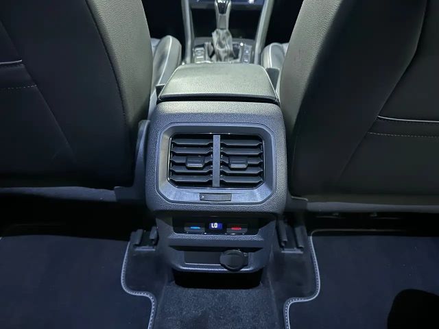 Volkswagen Tiguan 4Motion R-Line Style