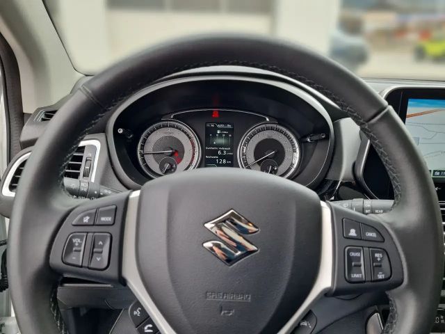 Suzuki S-Cross Flash Hybrid