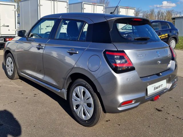 Suzuki Swift Club Hybrid