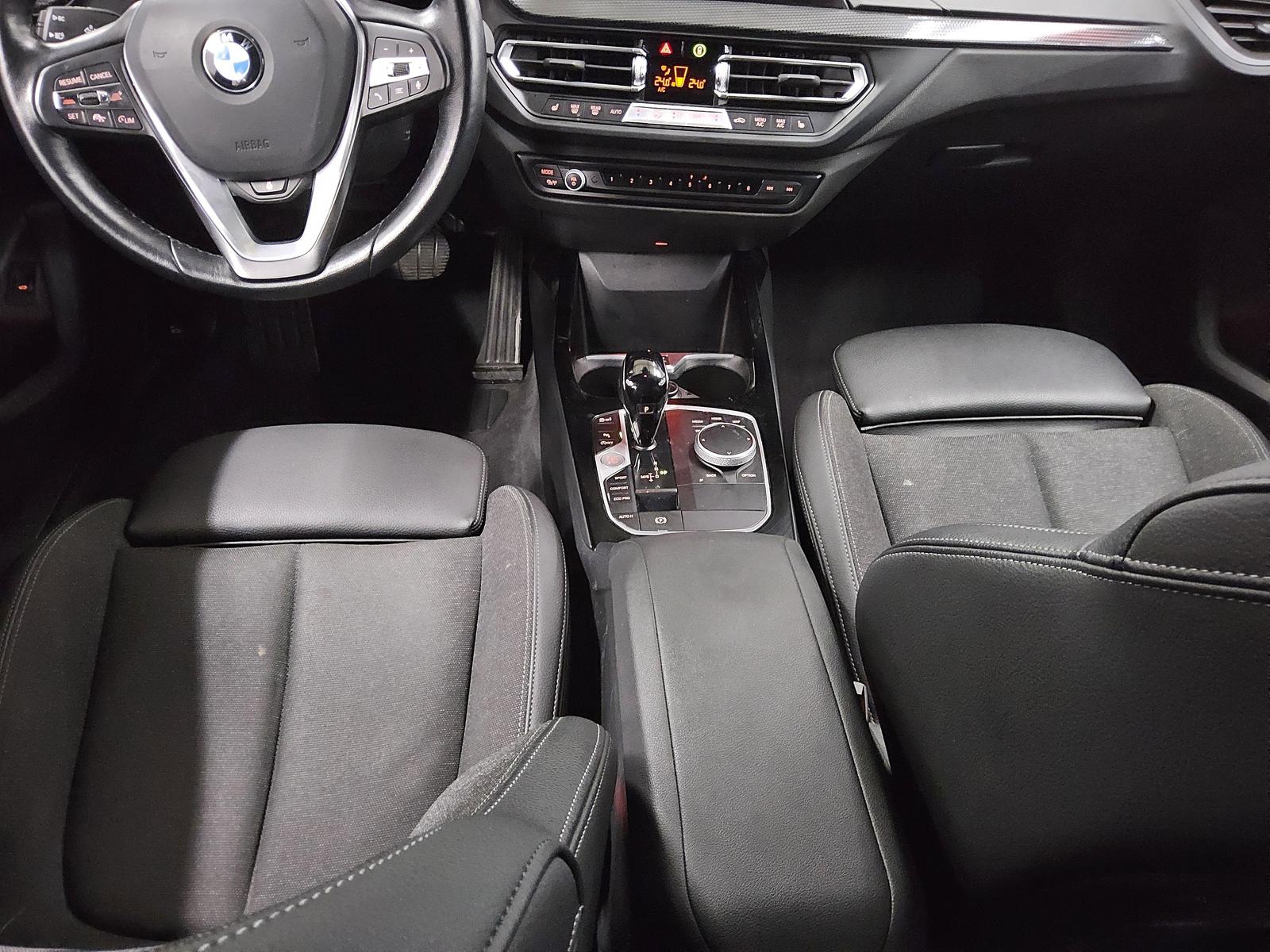 BMW 118 Sedan