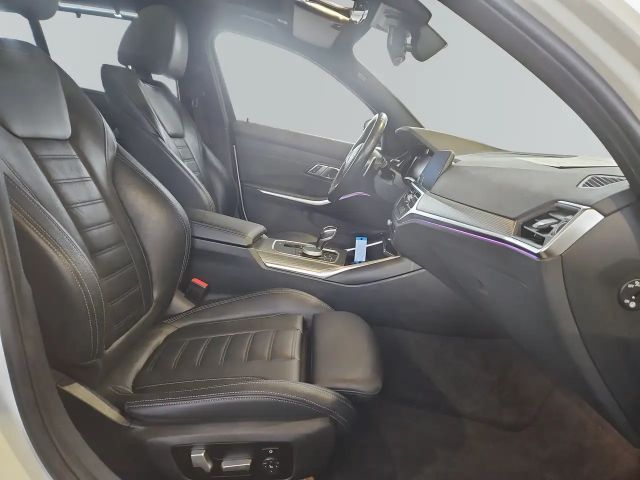 BMW 330 330e M-Sport Touring xDrive