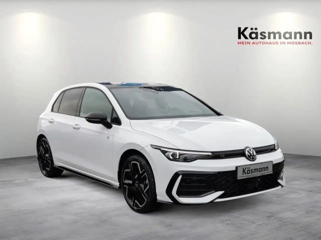 Volkswagen Golf 1.5 eTSI R-Line