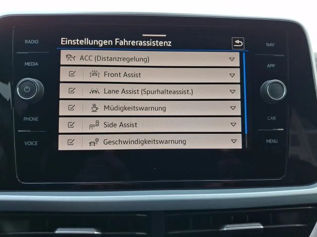 Volkswagen T-Roc GOAL 2,0 TDI AHK LED APP DAB+