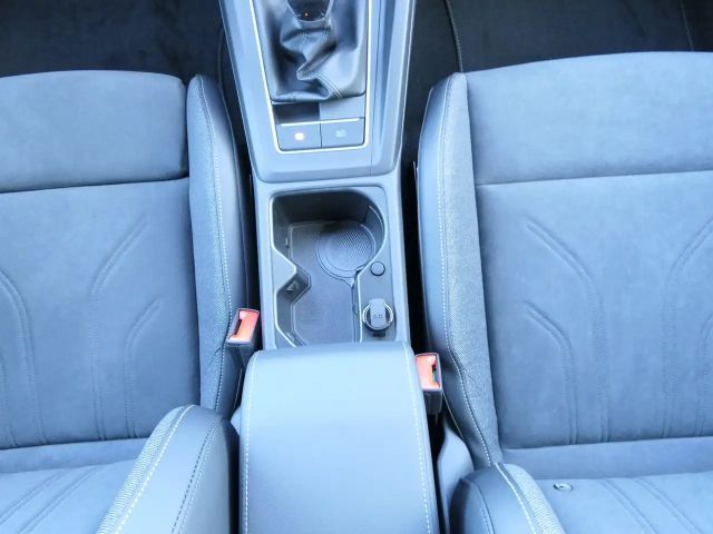 Volkswagen Golf Rabbit TSI