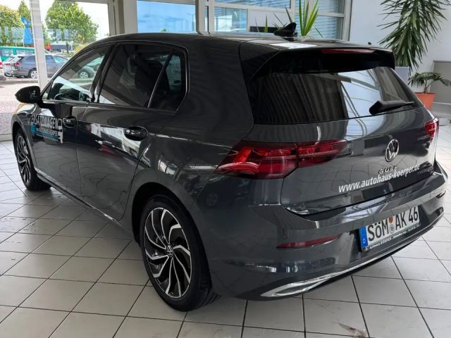 Volkswagen Golf 1.5 eTSI Golf VIII