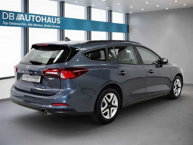 Ford Focus Cool & Connect EcoBoost