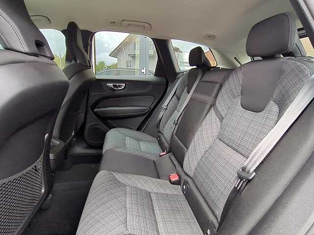 Volvo XC60 AWD Momentum