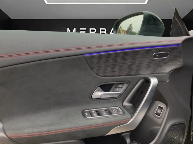 Mercedes-Benz CLA 180 AMG Line Coupé