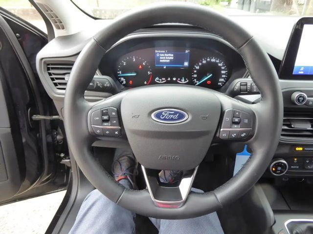 Ford Focus Traveller 1,5 EcoBlue *LED*