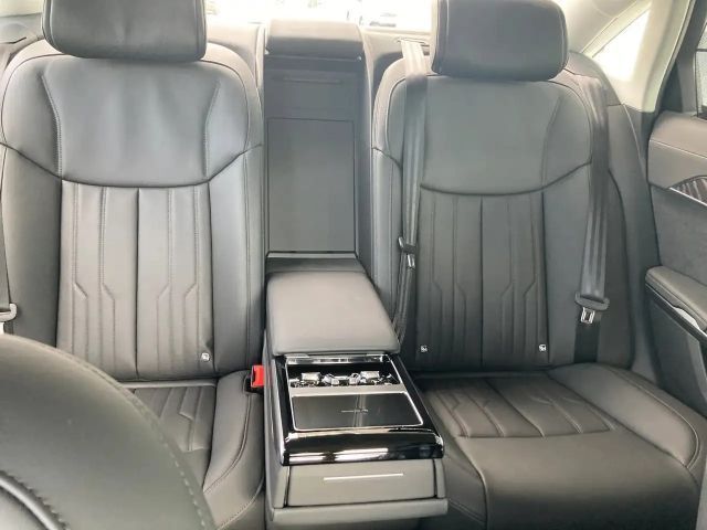 Audi A8 55 TFSI Lang Quattro