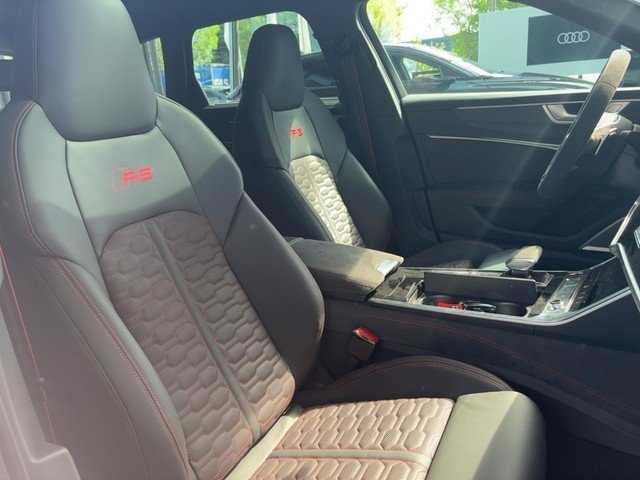 Audi A6 e-tron Avant Performance Quattro