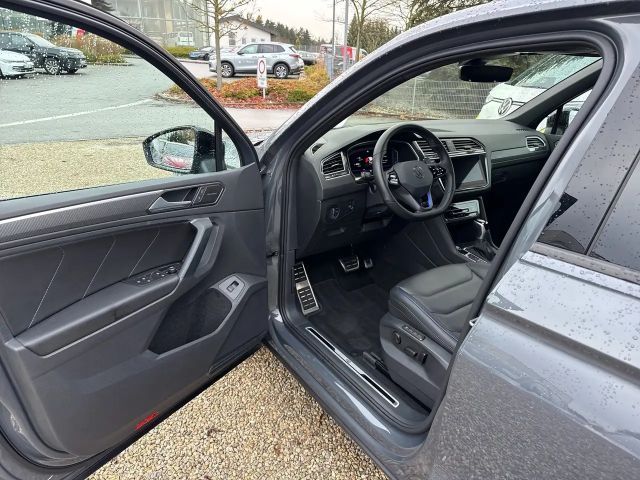 Volkswagen Tiguan R / R-Performance / Akrapovice