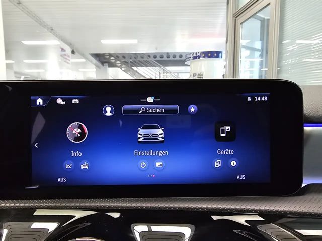 Mercedes-Benz A 180 AMG Line