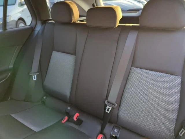 Mercedes-Benz C 200 dT 9GTronic LED+KAMERA+NAVI+SPUR+SHZ+VZA