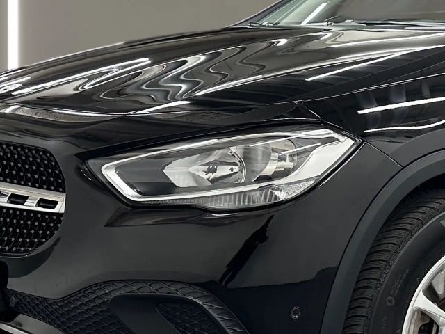 Mercedes-Benz GLA 250 GLA 250 e Style
