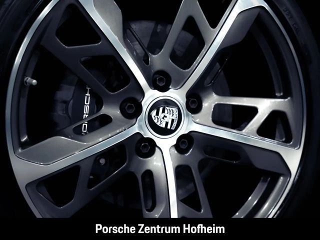 Porsche Taycan 4 Cross Turismo