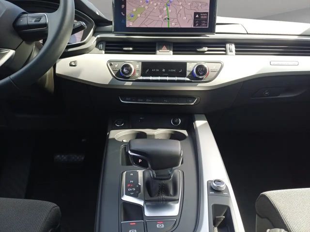 Audi A4 40 TDI Avant Quattro S-Line S-Tronic