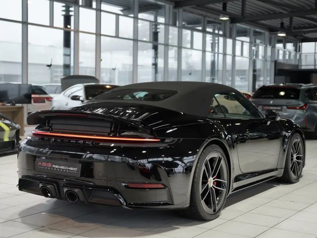 Porsche 911 4 Cabrio Carrera GTS