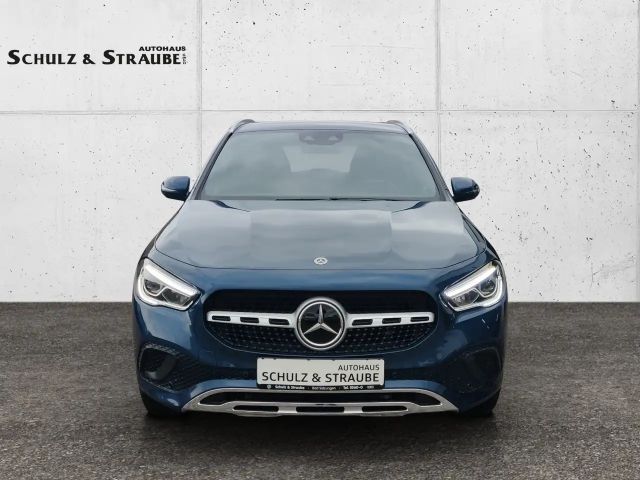 Mercedes-Benz GLA 250 4MATIC Progressive