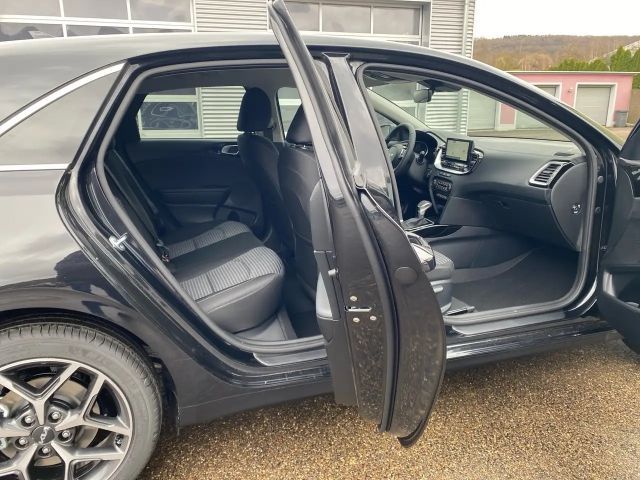 Kia Ceed CEED 1.5T 48V DCT 140 ULTIMATE Style 17'' LM, Appl