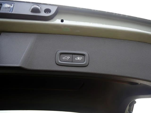 Volvo XC40 Dark Plus