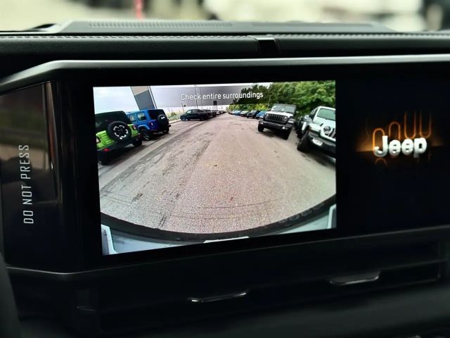 Jeep Wrangler 4xe Sahara