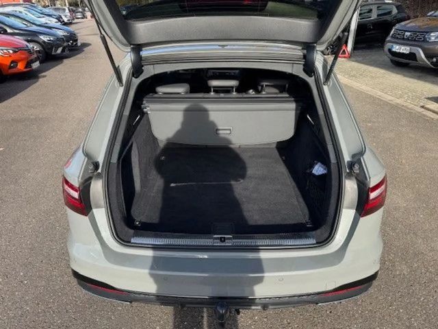 Audi A4 40 TDI Avant Business S-Line