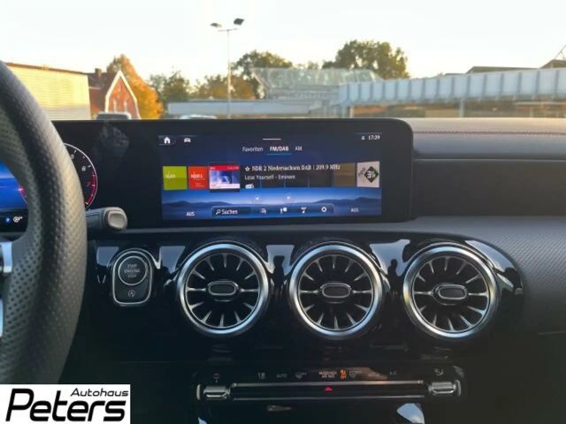 Mercedes-Benz CLA 180 AMG Line Shooting Brake