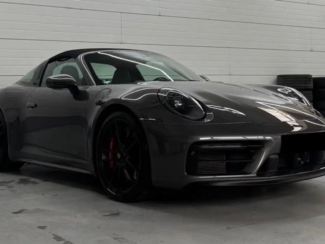 Porsche 992 4 Cabrio GTS Targa