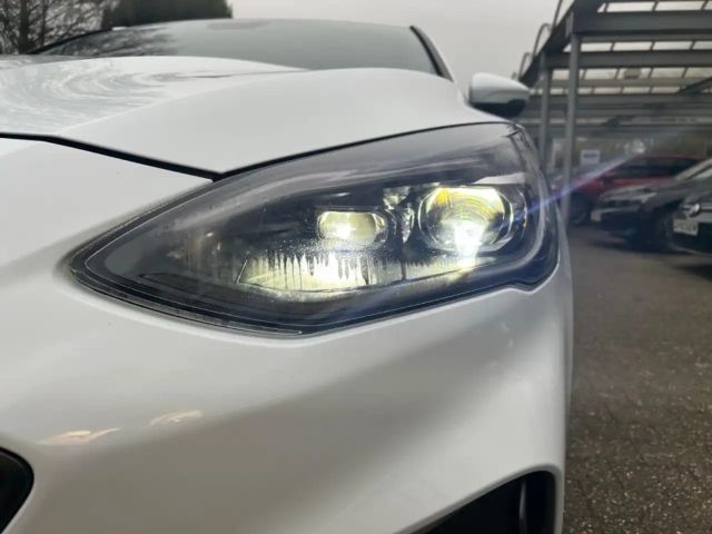 Ford Focus EcoBoost ST Line