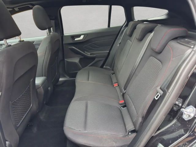 Ford Focus EcoBoost ST Line Wagon