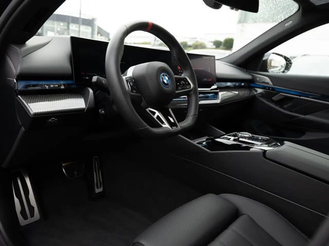 BMW i5 M60 Touring xDrive