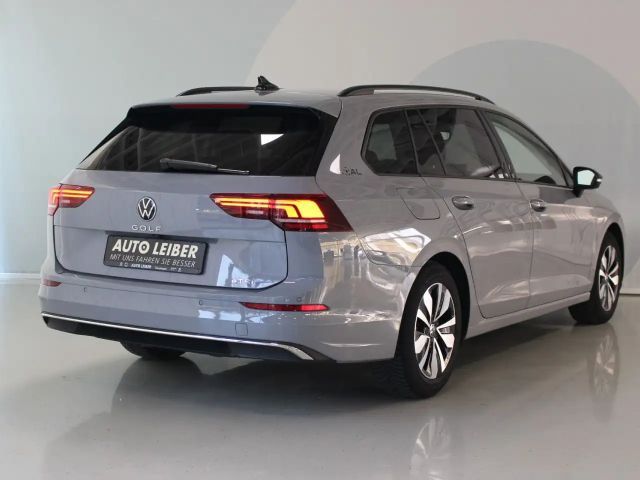 Volkswagen Golf 1.5 eTSI Variant