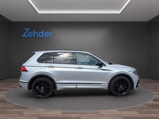 Volkswagen Tiguan Tiguan R-Line 2.0 l TDI SCR DSG AHK, Navi, Blac...