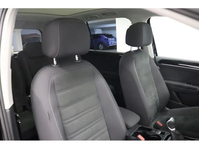 Volkswagen Touran 1.5 TSI Highline