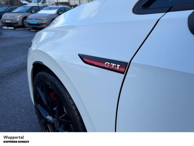 Volkswagen Golf DSG GTI Style