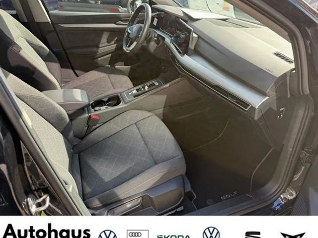 Volkswagen Golf 1.5 eTSI Golf VIII Variant