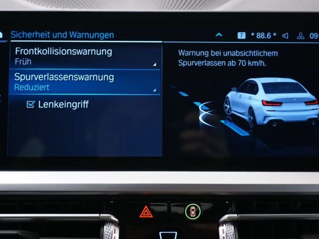 BMW 320 320e M-Sport Sedan