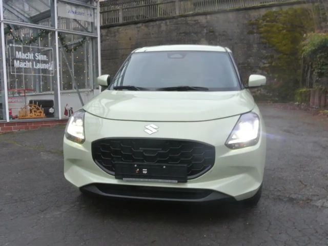Suzuki Swift AllGrip Comfort DualJet Hybrid