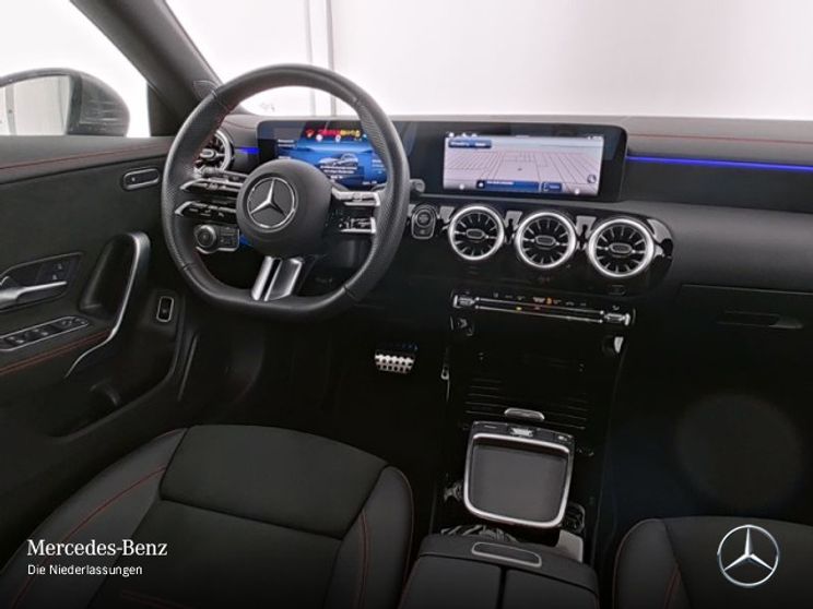 Mercedes-Benz CLA 200 AMG Line Shooting Brake