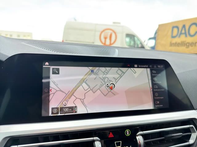 BMW 330 330e M-Sport Touring xDrive