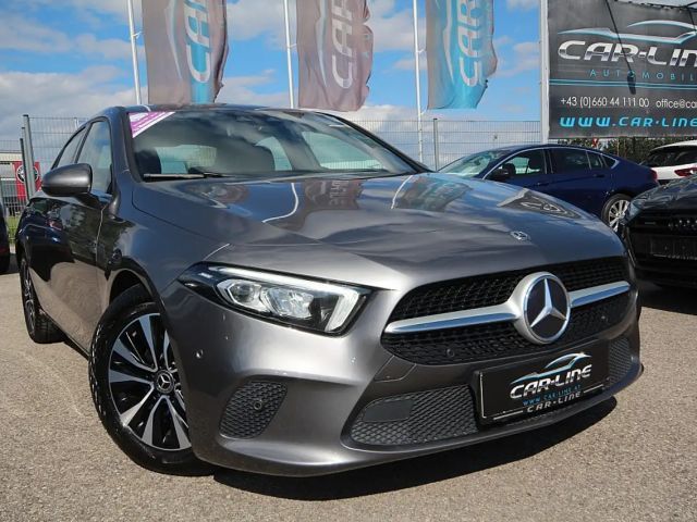 Mercedes-Benz A 180 A 180 d