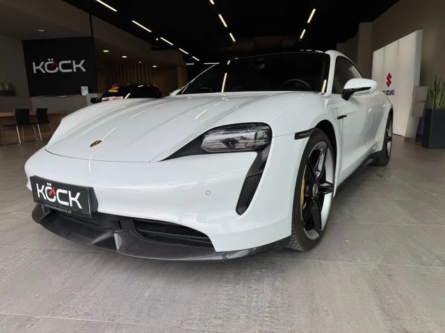 Porsche Taycan S Turbo