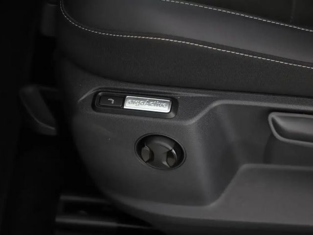 Volkswagen T-Roc 1.5 TSI DSG IQ.Drive R-Line